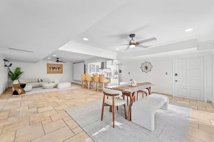 2780 Ne 16th St - Photo 7 of 50