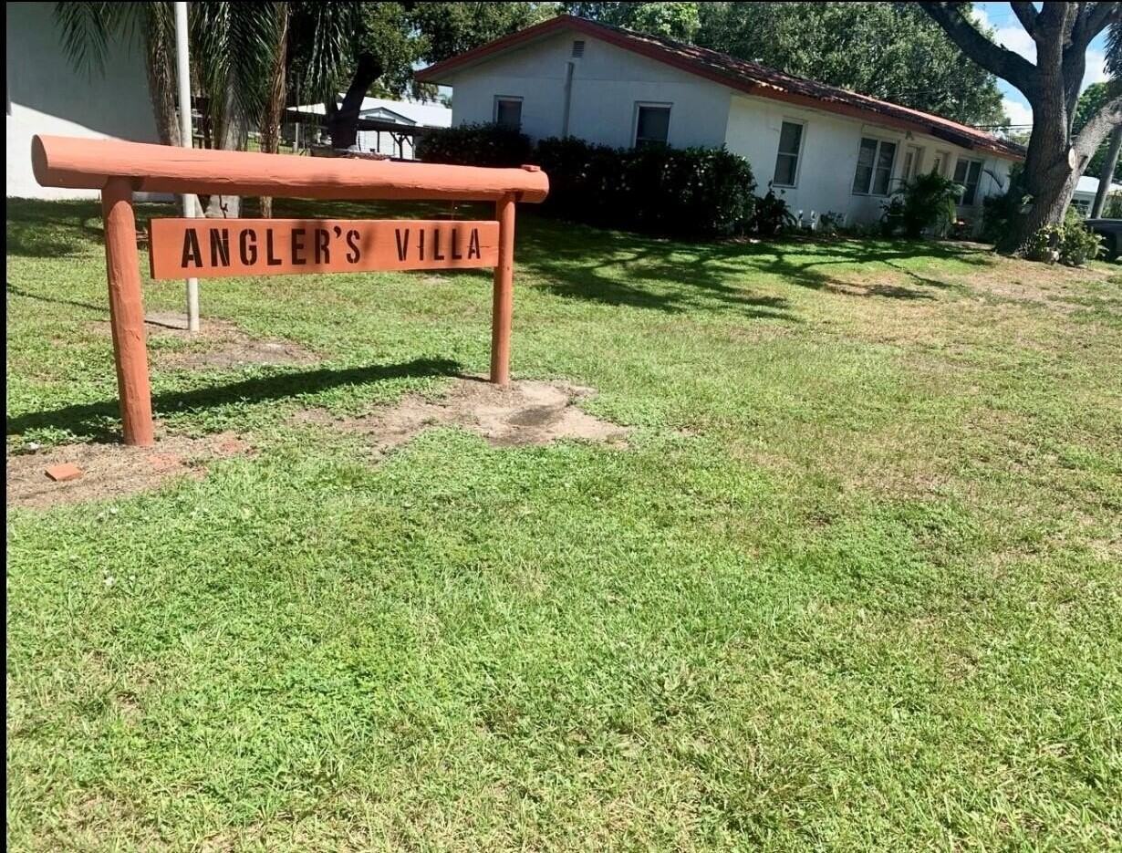 3203 Southeast 29th Lane #4 - Photo 5 of 14