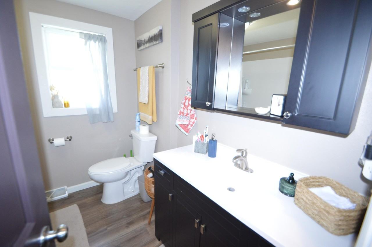 610 Elizabeth St - Photo 7 of 15