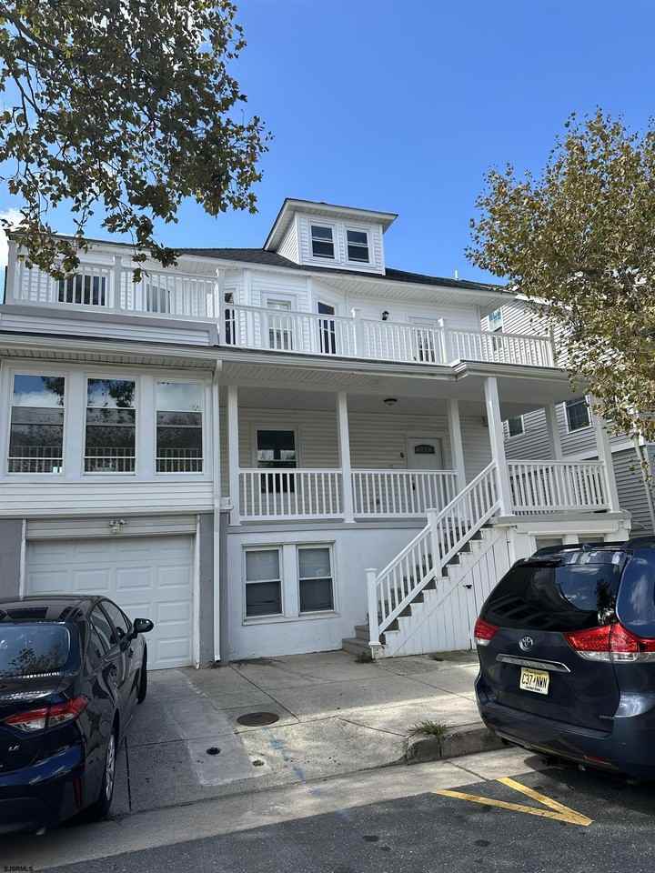 12 S Jackson Ave - Photo 2 of 17