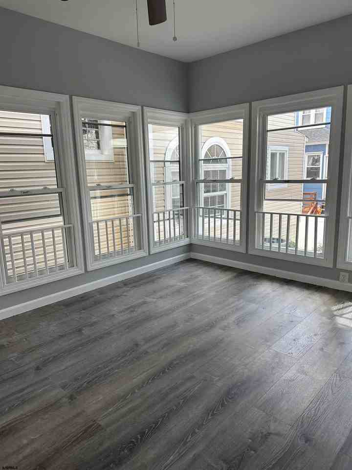 12 S Jackson Ave - Photo 6 of 17