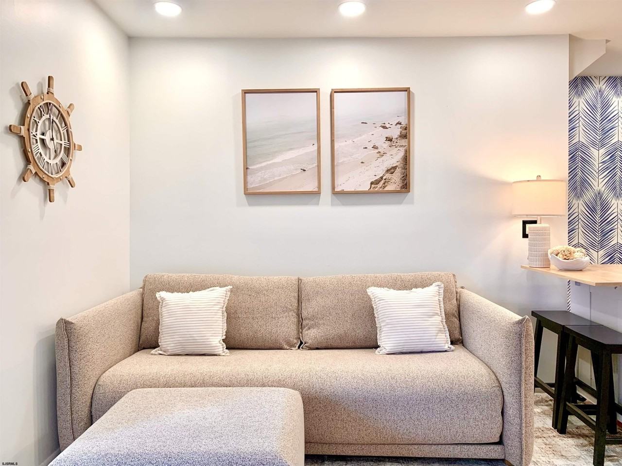 9706 Ventnor Ave - Photo 3 of 19