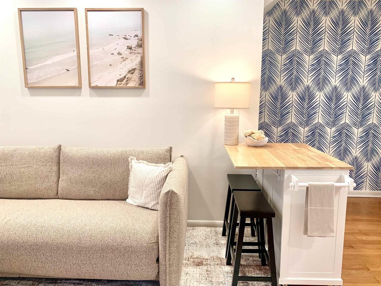 9706 Ventnor Ave - Photo 4 of 19