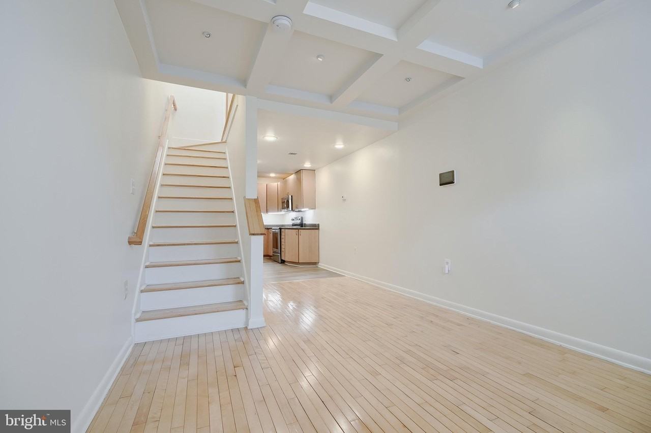 1018 Booth St - Photo 2 of 22