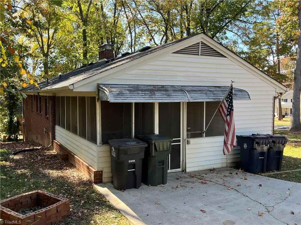 105 Glenwood Dr - Photo 6 of 29