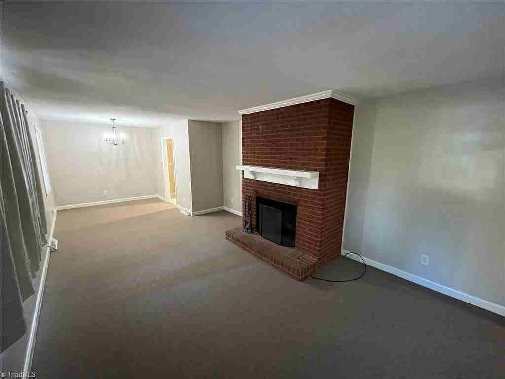 105 Glenwood Dr - Photo 7 of 29