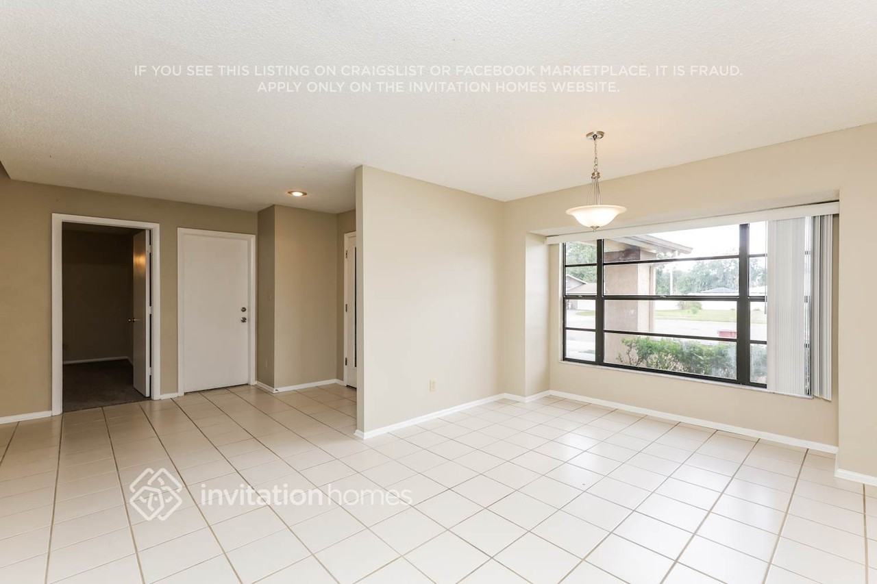 1403 Live Oak Ct - Photo 5 of 17