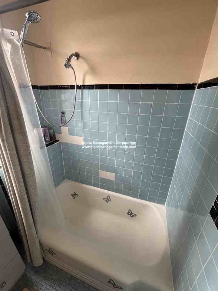 76 Harvard Ave #3 - Photo 3 of 7