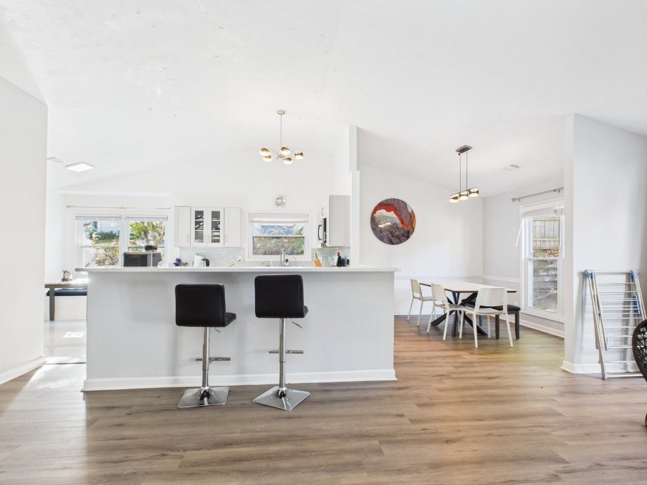 4060 Brooksbridge Crossing - Photo 4 of 29