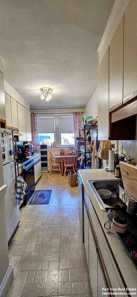 52 Babcock St #5 - Photo 6 of 12