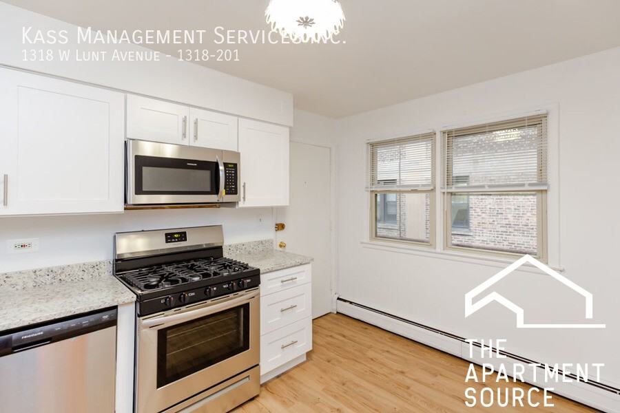 1318 W Lunt Ave #201 - Photo 2 of 13