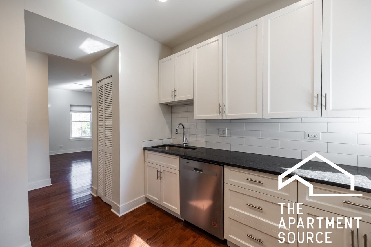 1159 W Lunt Ave #3 - Photo 7 of 16