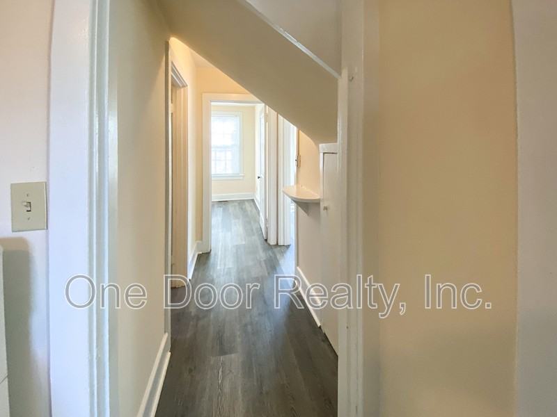715 Lafayette St - Photo 7 of 16