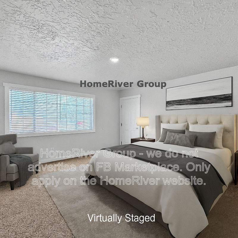 1042 Jane Street Northeast - Photo 4 of 26