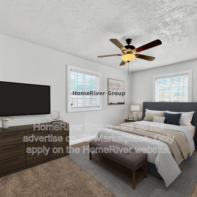 1042 Jane Street Northeast - Photo 5 of 26