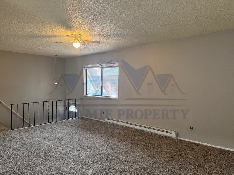 714 Downey St #8 - Photo 4 of 21