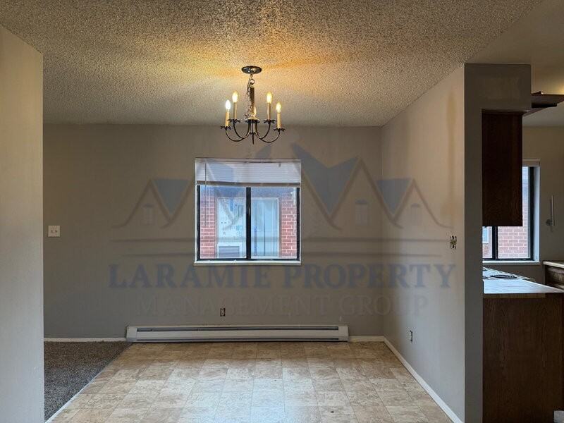 714 Downey St #8 - Photo 5 of 21