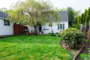 1666 Se Clatsop St - Photo 1 of 1