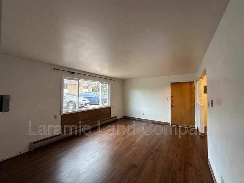 1609 E Baker St - Photo 3 of 9