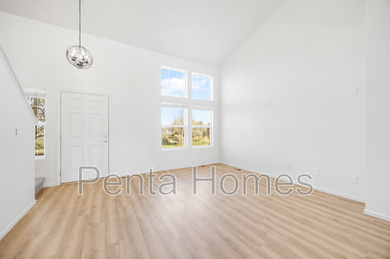 1651 Prairie Hill Dr #A - Photo 3 of 19