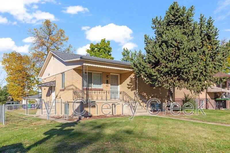 2695 S Logan St #2 - Photo 2 of 16