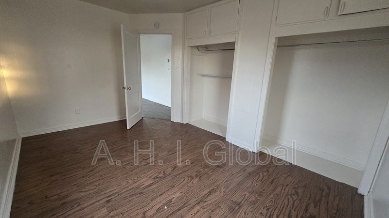 1113 Nw 21st Ave - Photo 5 of 8