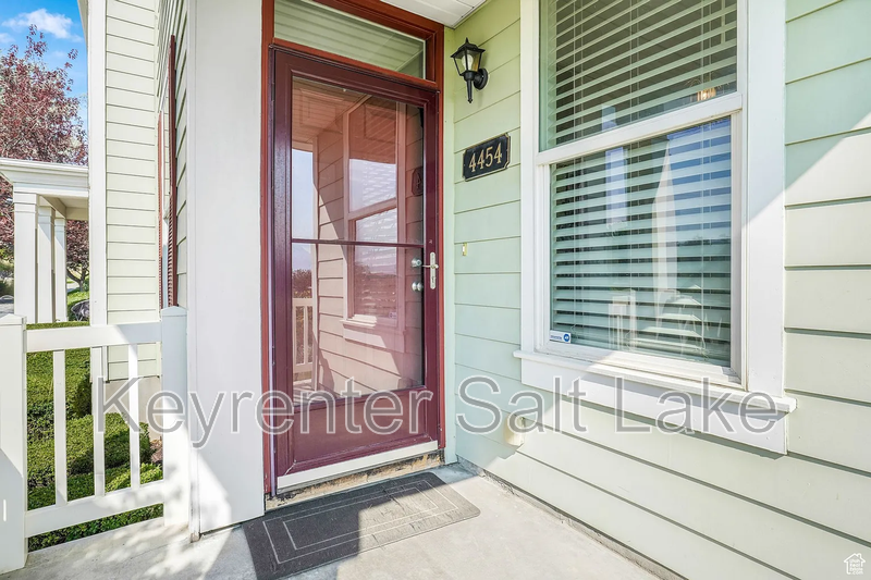 4454 Westsouth - Photo 2 of 26