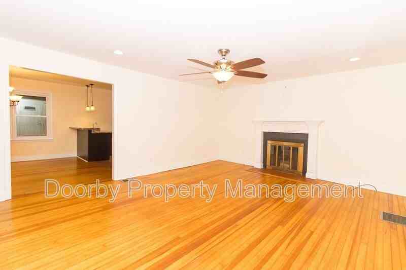 1123 John Ross Rd - Photo 3 of 20