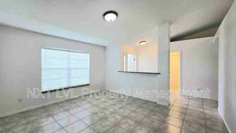 1231 Northwest 22nd Avenue - Photo 4 of 24