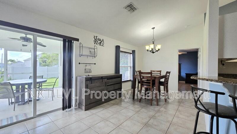 1231 Northwest 22nd Avenue - Photo 6 of 24