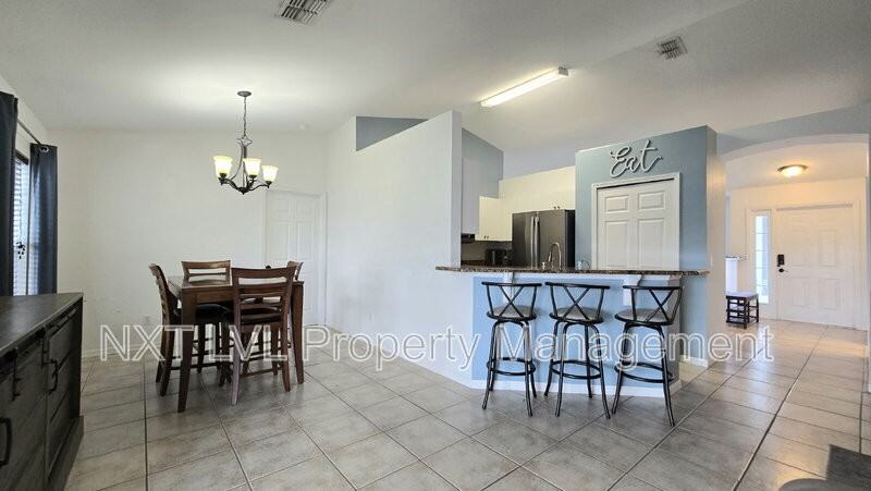 1231 Northwest 22nd Avenue - Photo 7 of 24