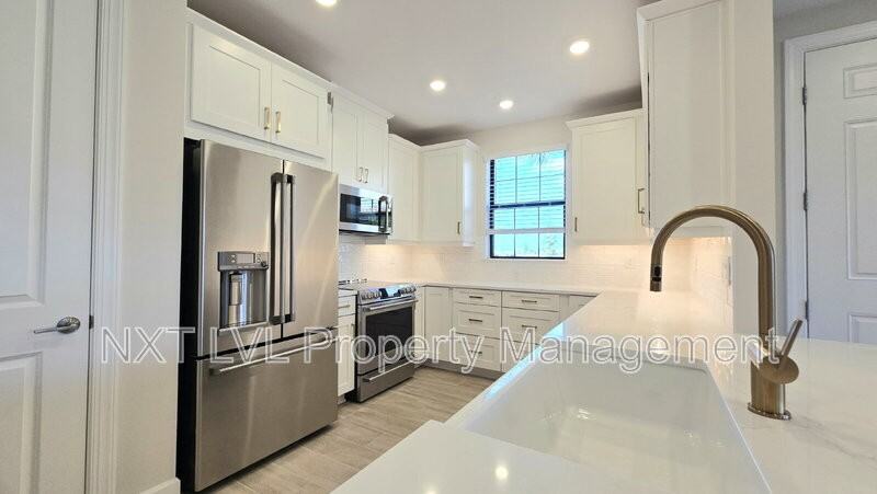 15319 Lucerna St #101 - Photo 4 of 38