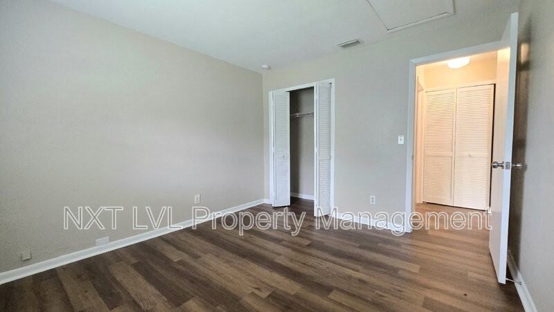 3313 Skyline Blvd - Photo 7 of 9