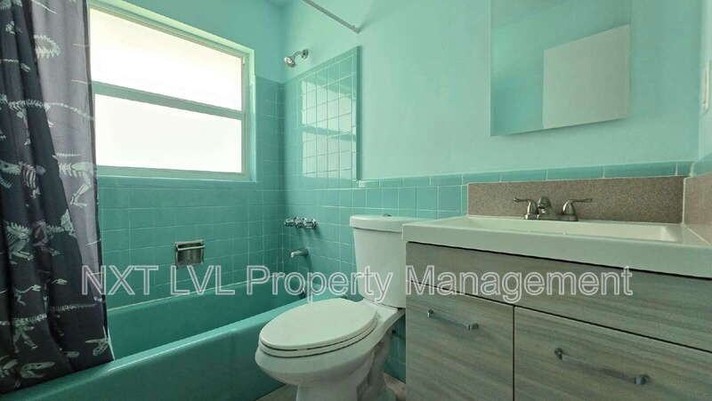 603 Se 46th Ter #1 - Photo 7 of 10