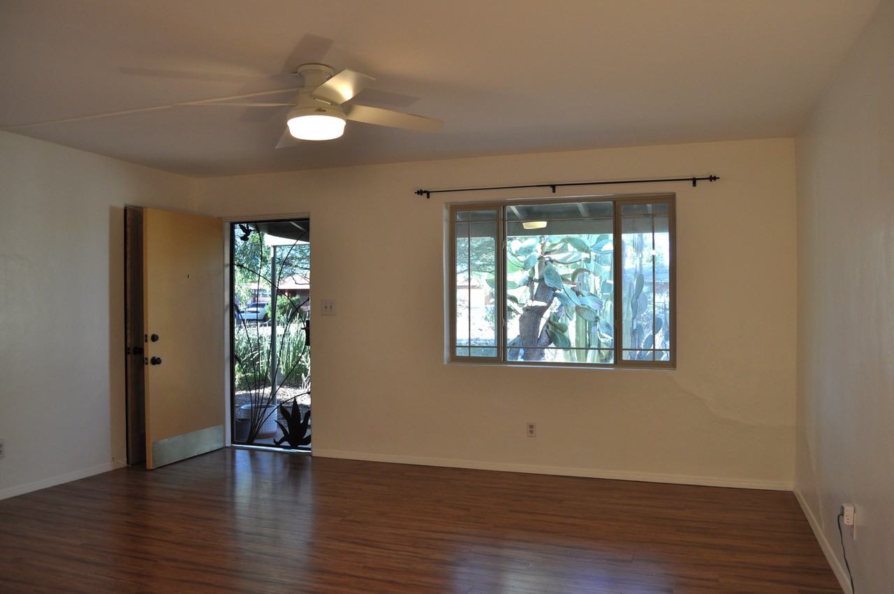 926 E King St #926 - Photo 5 of 19