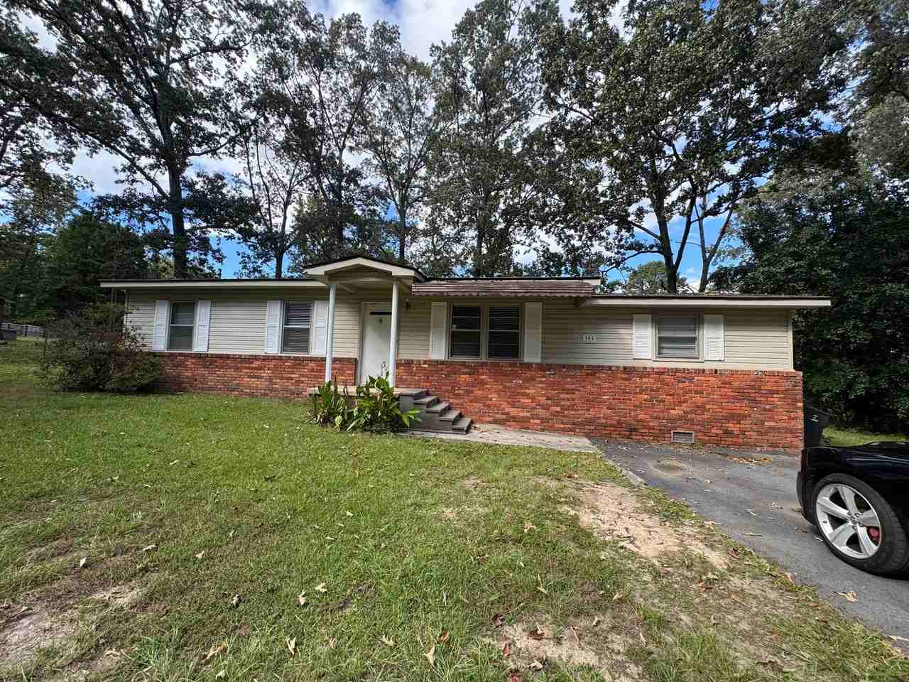 305 County Road 119 - Photo 2 of 22