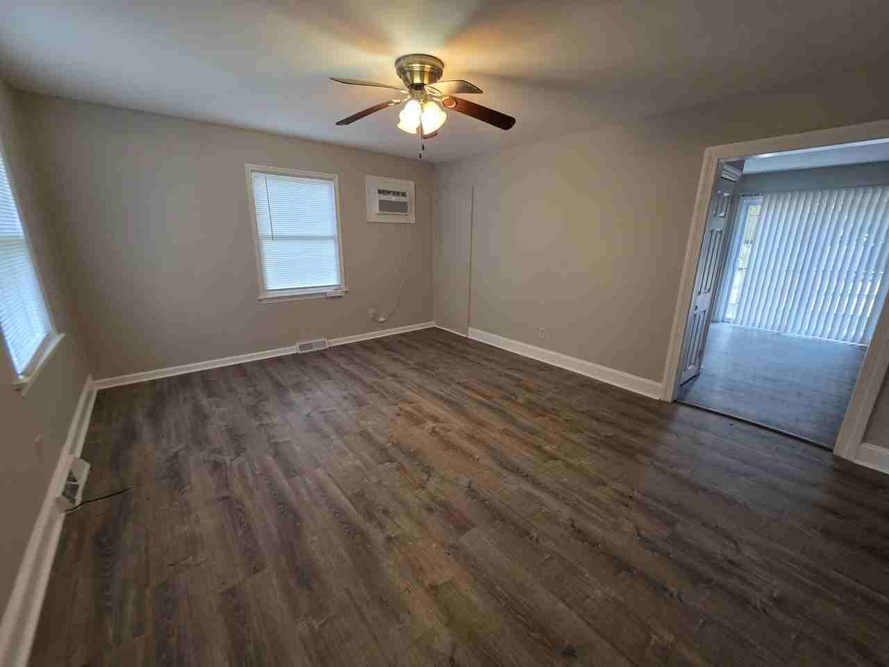 1007 Pierce Avenue - Photo 2 of 16