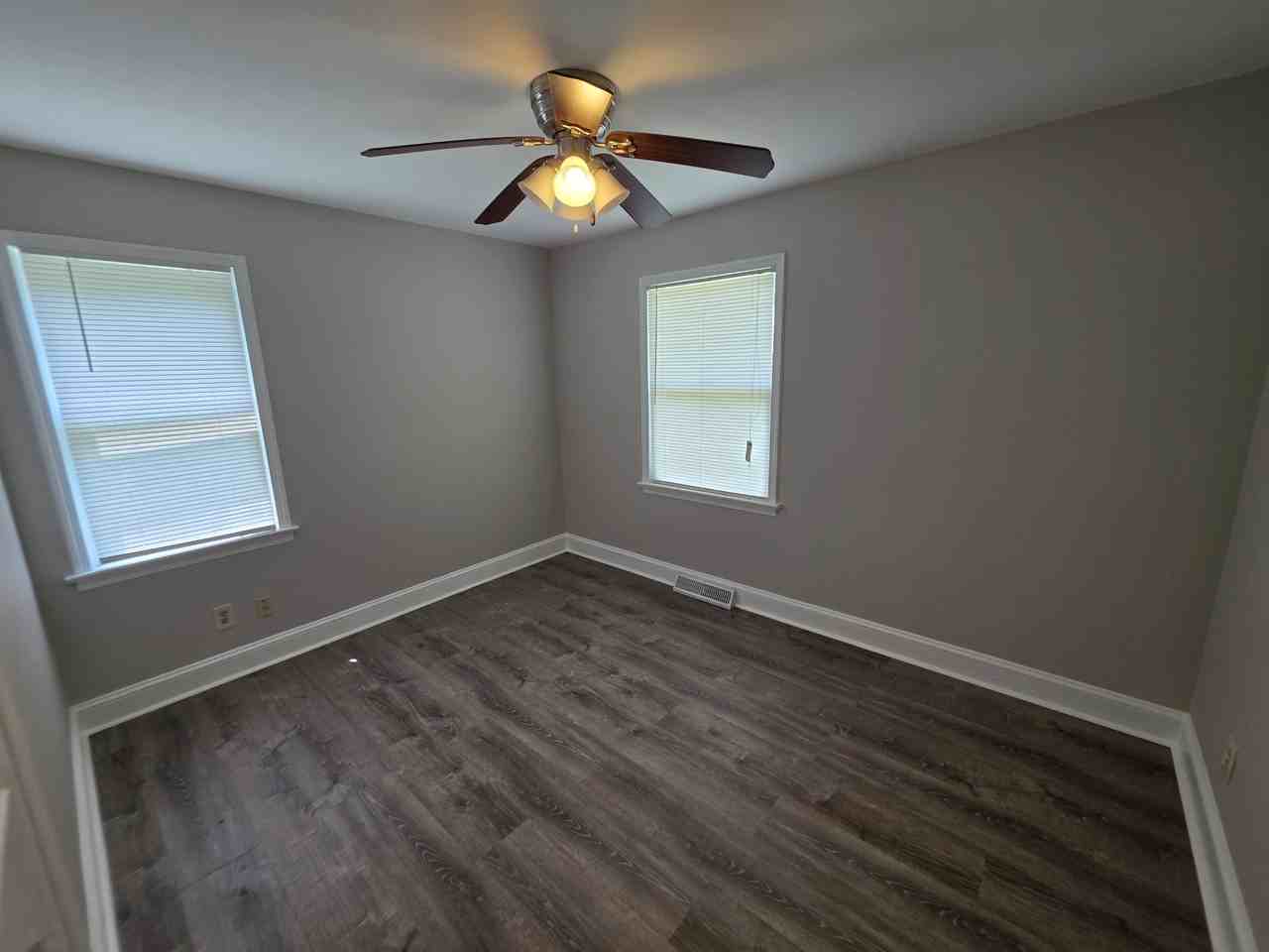 1007 Pierce Avenue - Photo 6 of 16