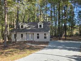 featured image of 138 Landsbury Dr