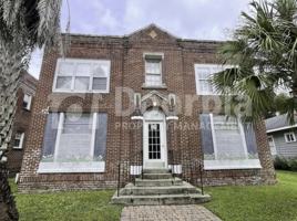 featured image of 2929 Post St #4