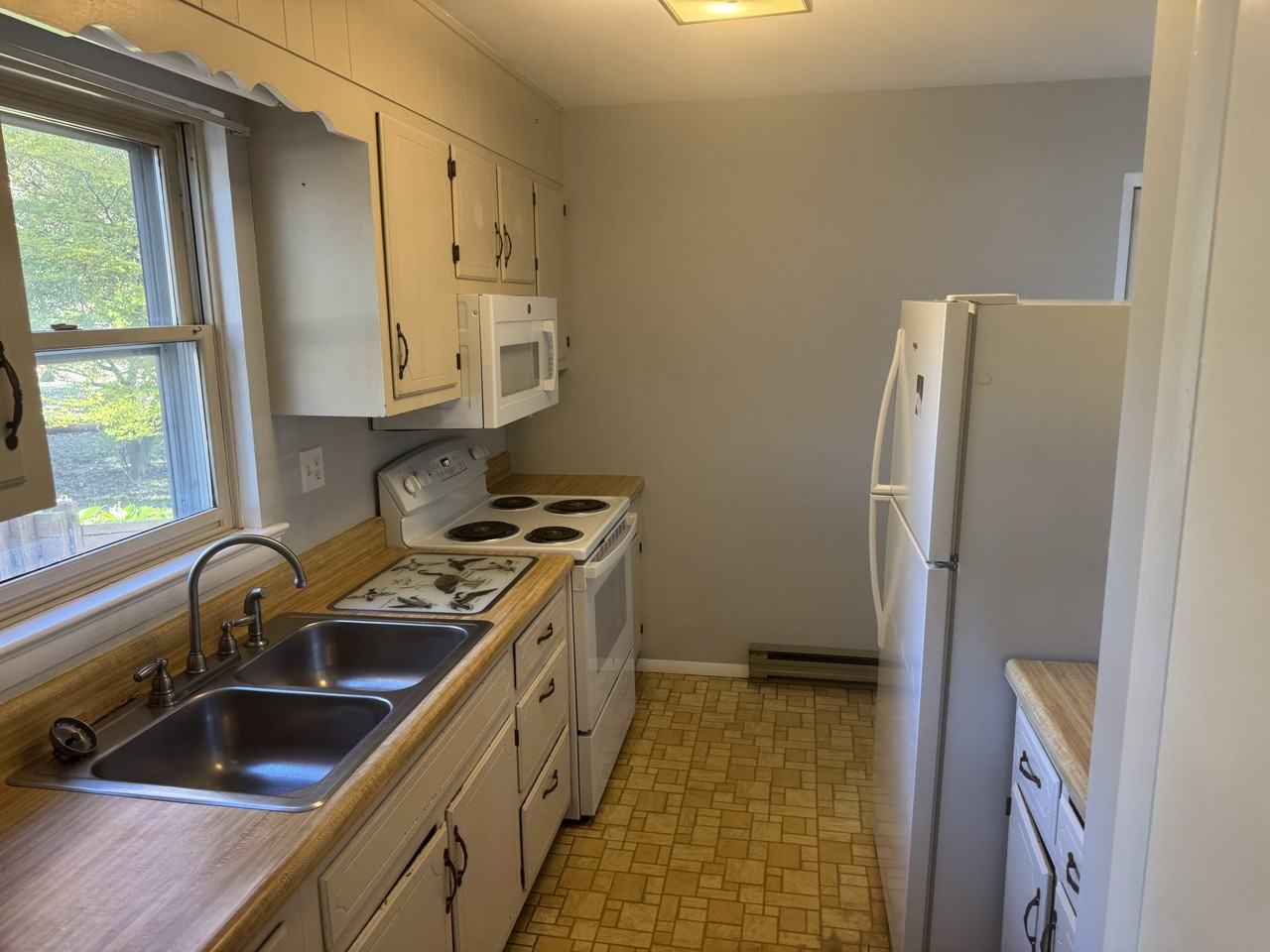33 E 1st Ave - Photo 3 of 18