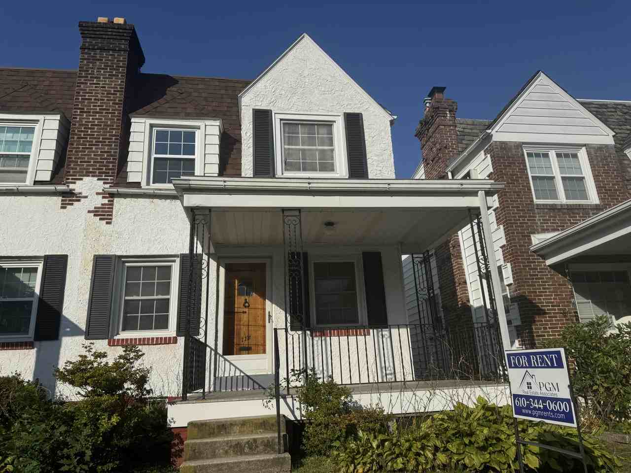 112 Hollywood Ave - Photo 2 of 22