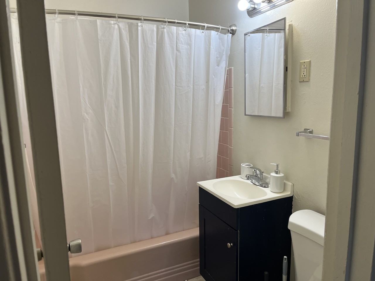 3438 Thaxton Ave Se - Photo 7 of 10