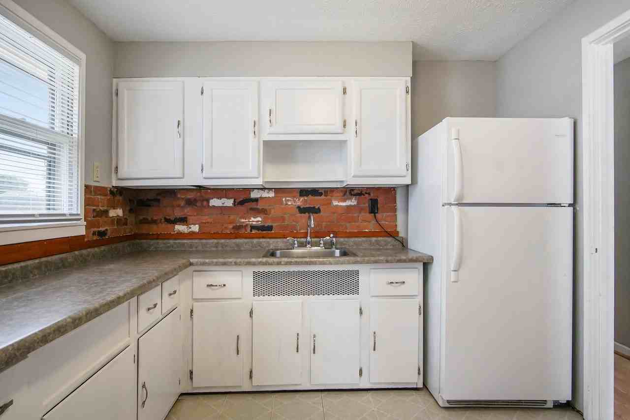 203 Ardennes Avenue - Photo 5 of 16