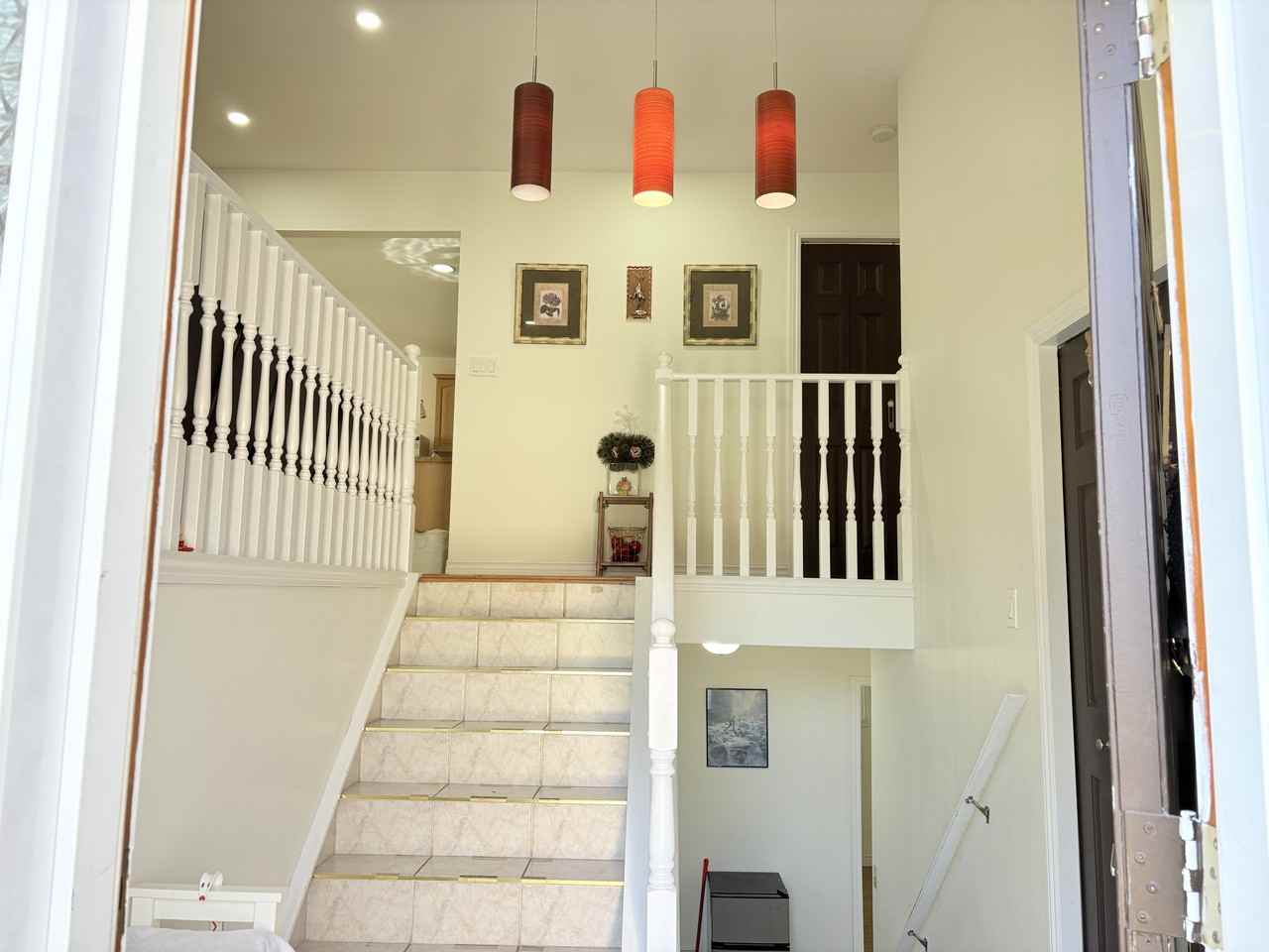 2385 St Clair Ave - Photo 3 of 50