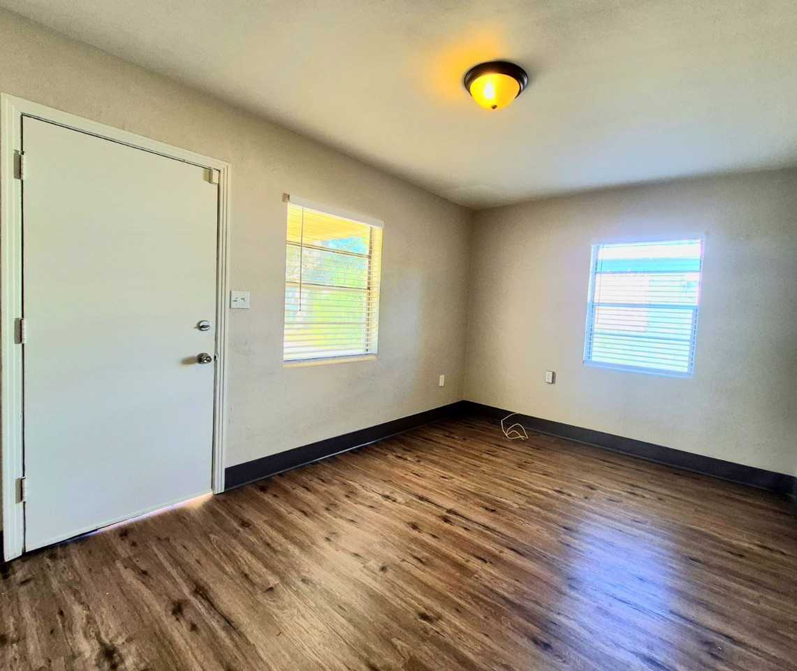 1725 West Arch Street - Photo 6 of 29