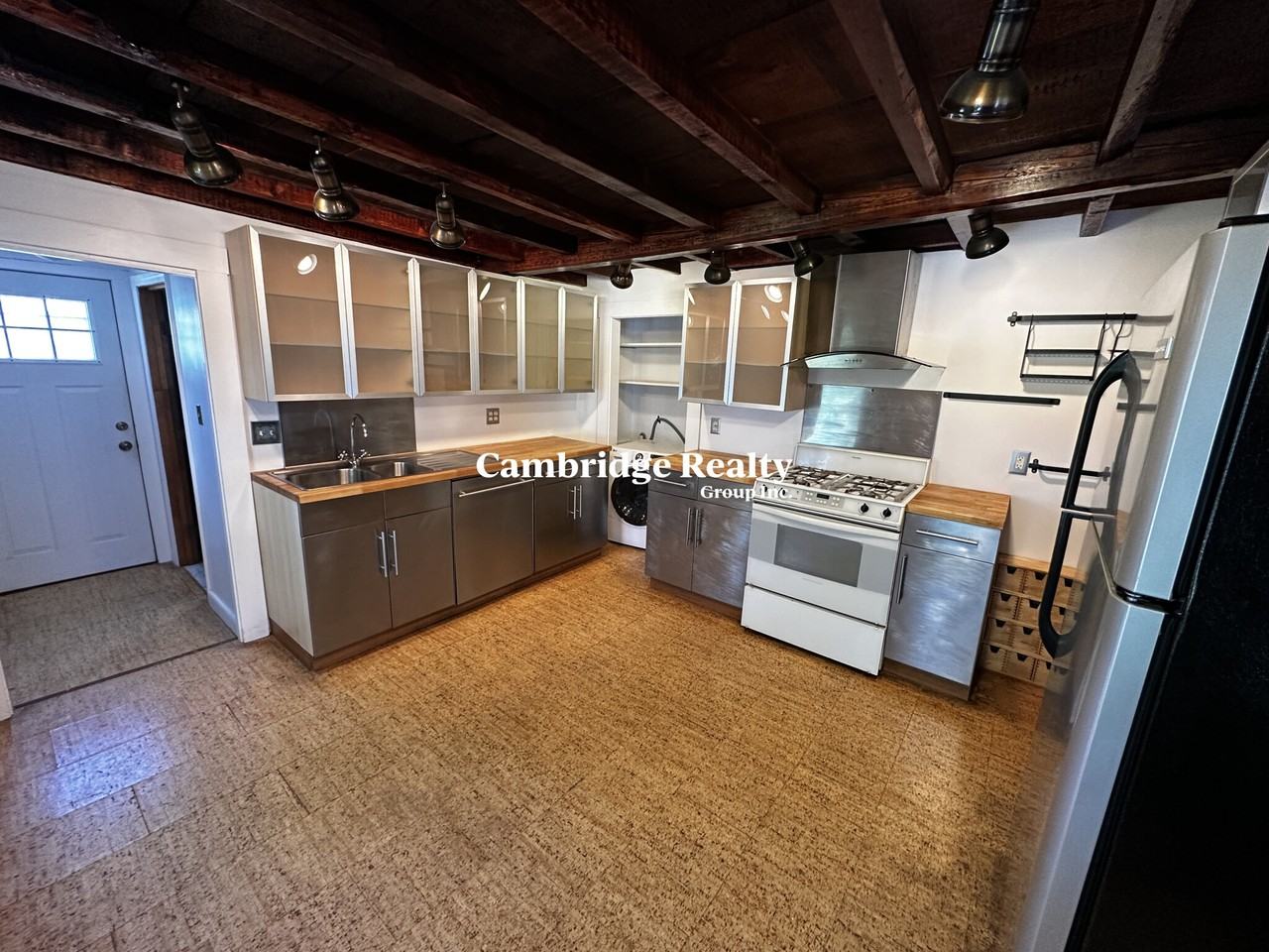 18 Tremont St #2T - Photo 4 of 21
