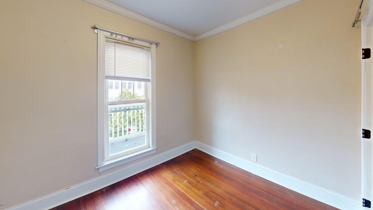 47 Iffley Rd #2 - Photo 2 of 13