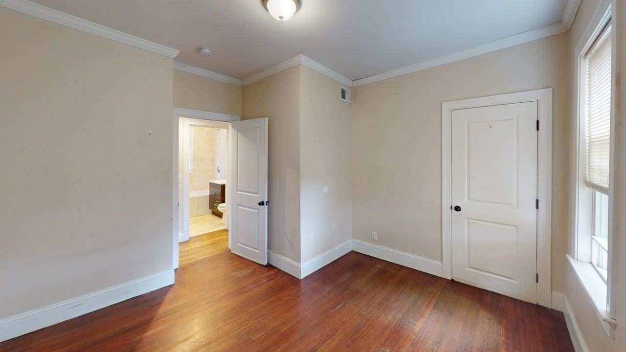 47 Iffley Rd #2 - Photo 5 of 13
