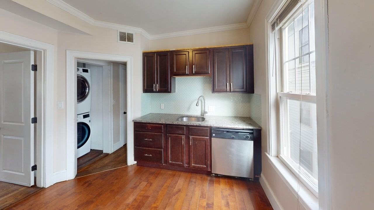 47 Iffley Rd #2 - Photo 7 of 13